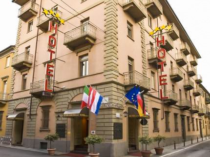  Hotel Savona (Alba)